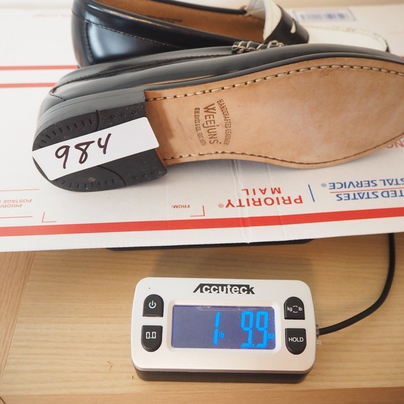 G.H. Bass Weejuns Penny Loafers Black White Leather Classic Style Size 8.5 M - Picture 10 of 10